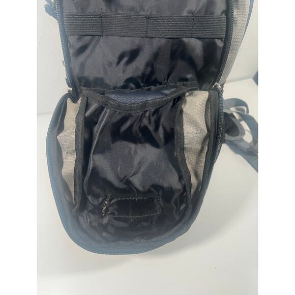 Wenzel Air Channel Blue/Gray Hiking Camping Backpack 16 x 8 x 4 - Picture 6 of 16